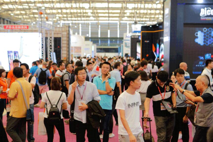 上海也能看到LED大屏顯示和燈光音響，就在9月！